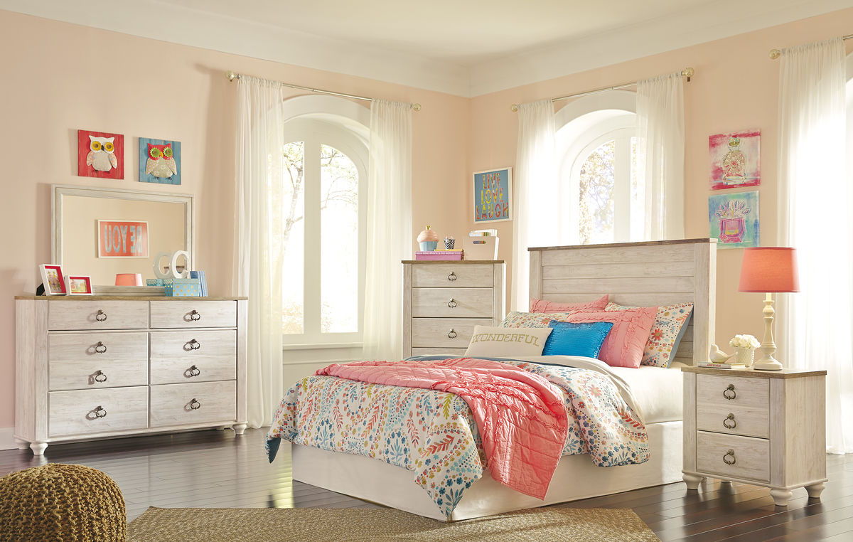 Willowton - Panel Headboard With Bolt On Bed Frame