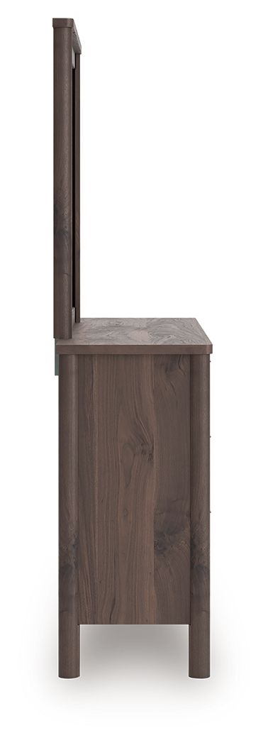 Pamytta - Panel Platform Bedroom Set