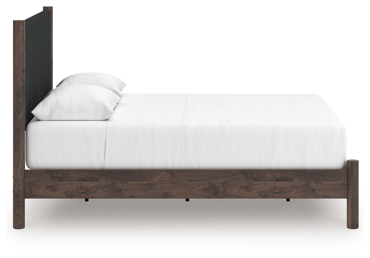 Pamytta - Upholstered Platform Bedroom Set