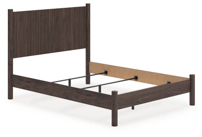 Pamytta - Panel Platform Bedroom Set