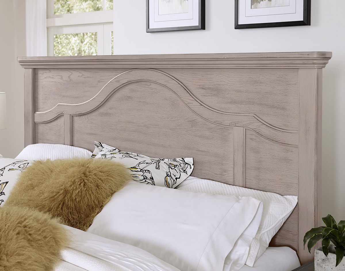 Bungalow - Queen Mantel Footboard - Dover Gray Two Tone