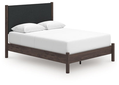 Pamytta - Upholstered Platform Bedroom Set