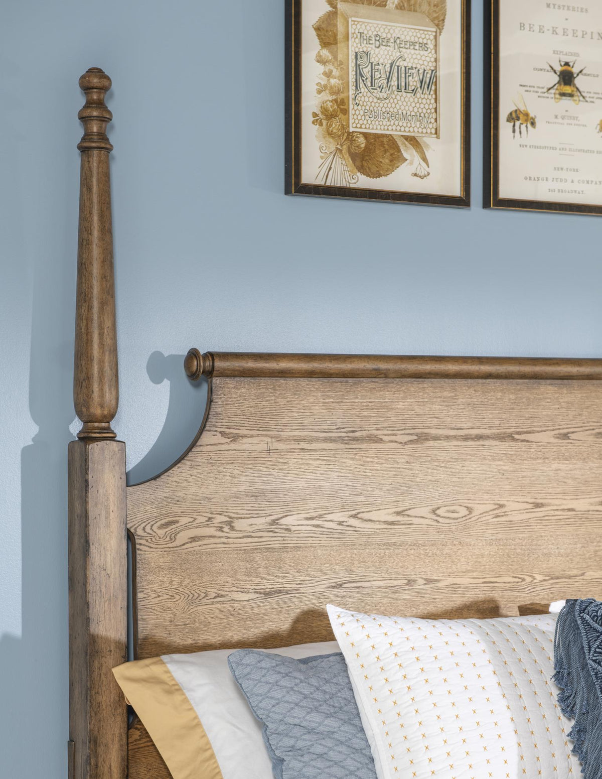 Vintage Market - Complete High Low Poster Bed