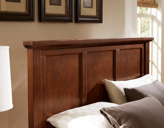 Bonanza - Queen Mansion Footboard - Cherry