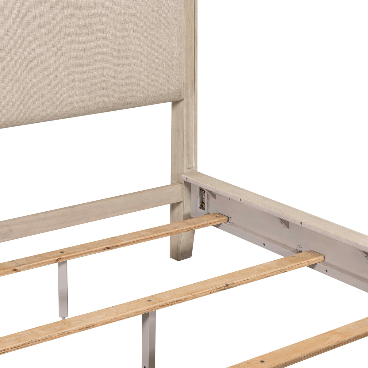 New Haven - Upholstered Bed