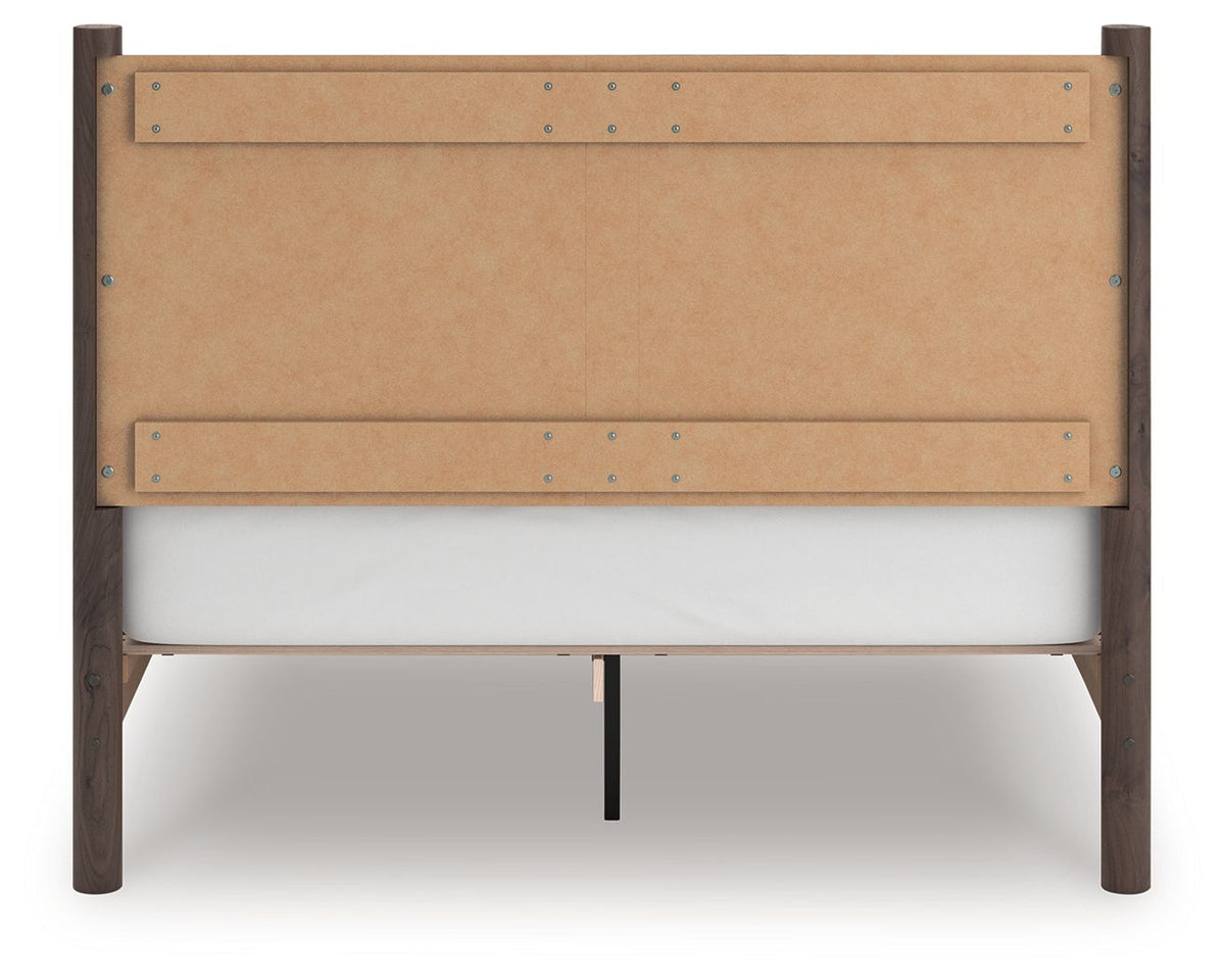Pamytta - Panel Platform Bedroom Set