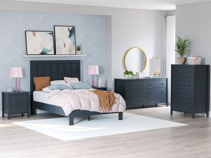 Simmenfort - Platform Bed With Panel Headboard