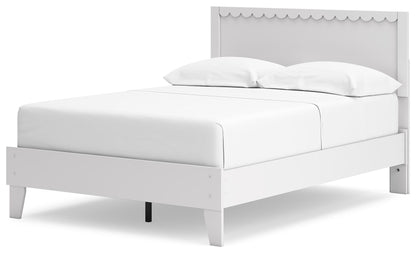 Hallityn - Panel Platform Bed