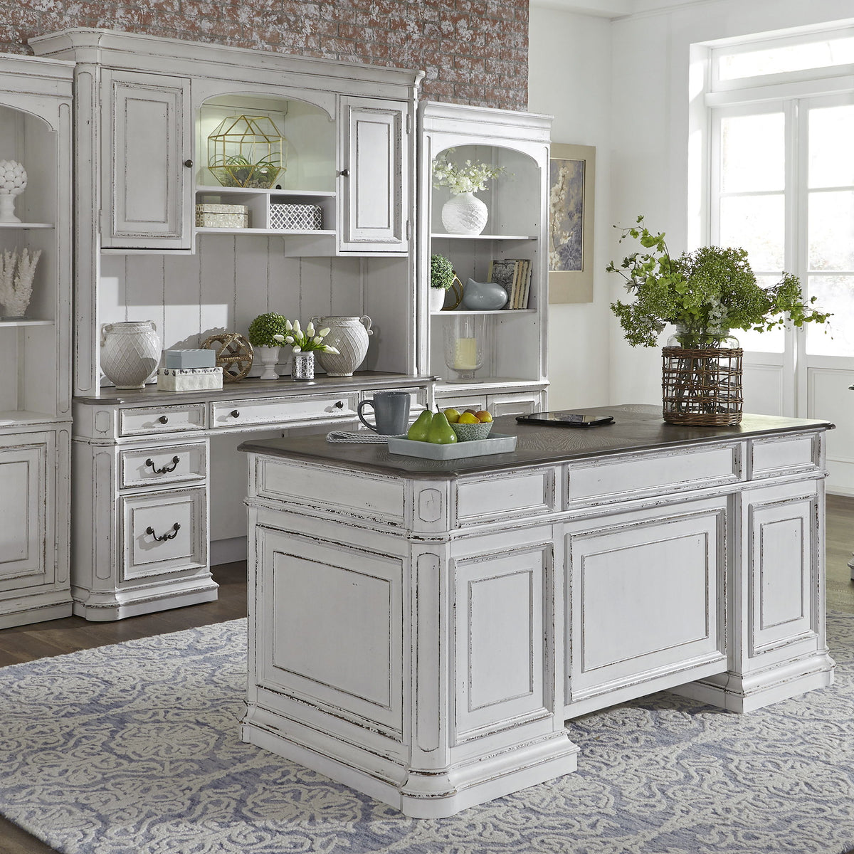 Magnolia Manor - 5 Piece Home Office Set (Complete Desk) - Antique White