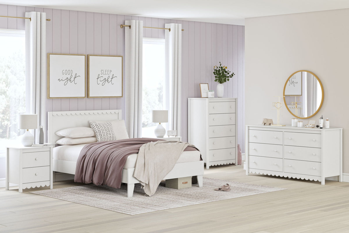 Hallityn - Panel Platform Bed