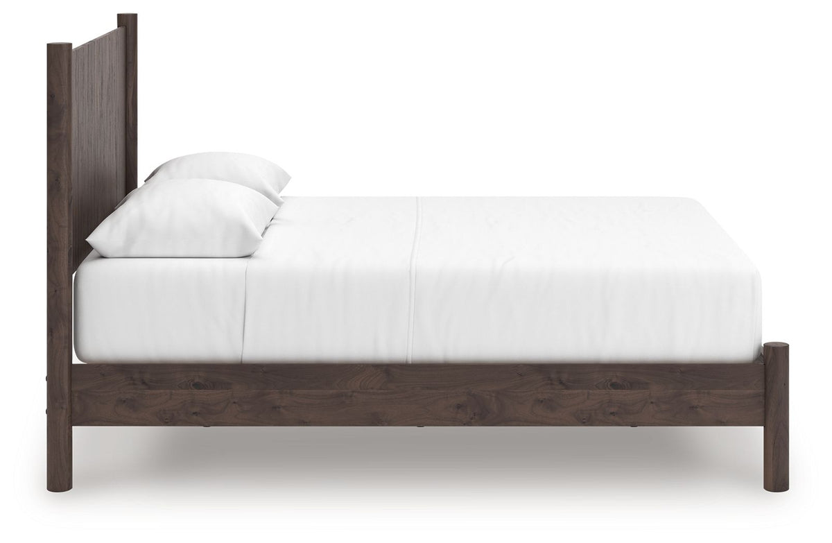 Pamytta - Panel Platform Bedroom Set