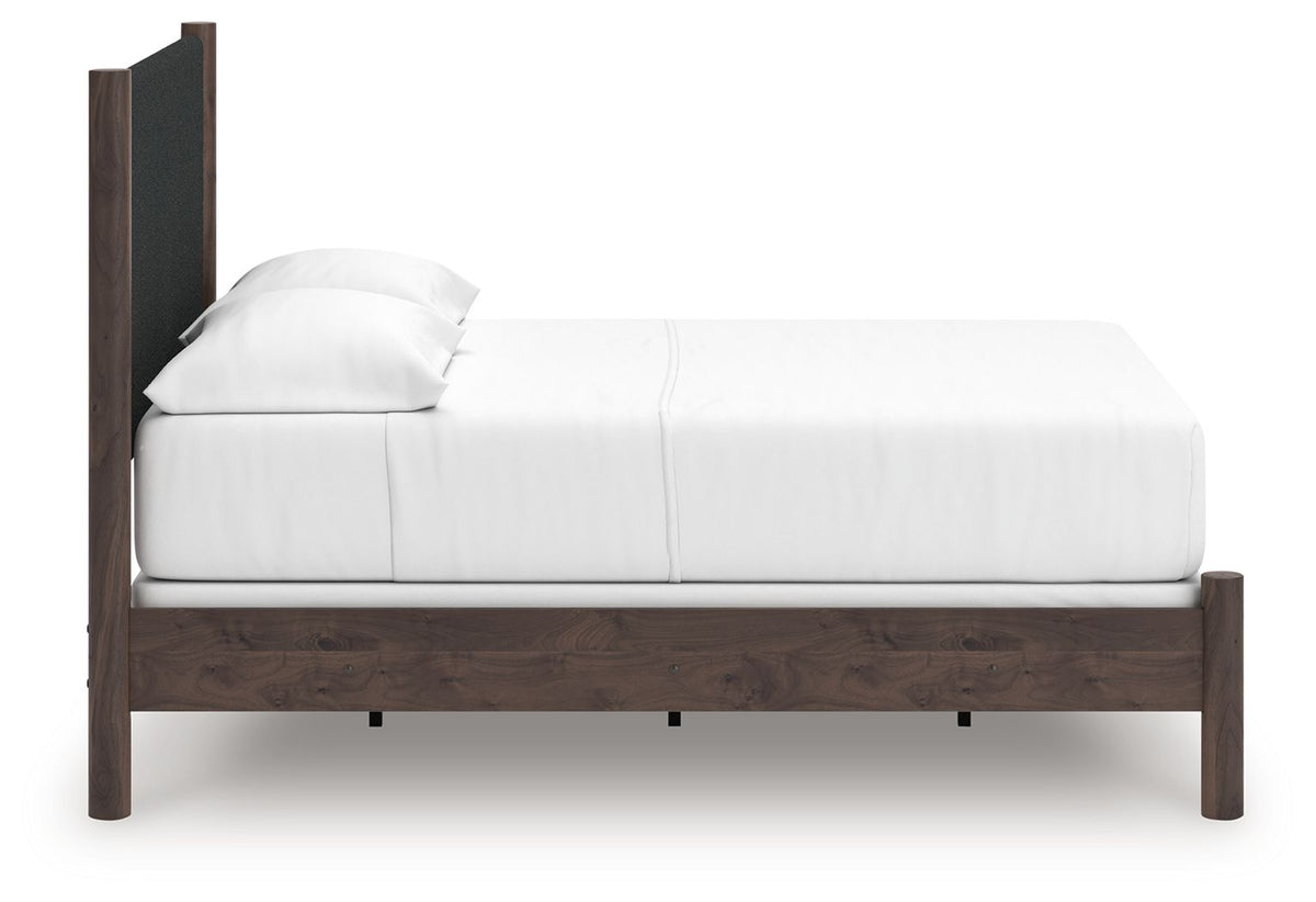 Pamytta - Upholstered Panel Bed