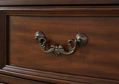Lavinton - Dresser - Brown