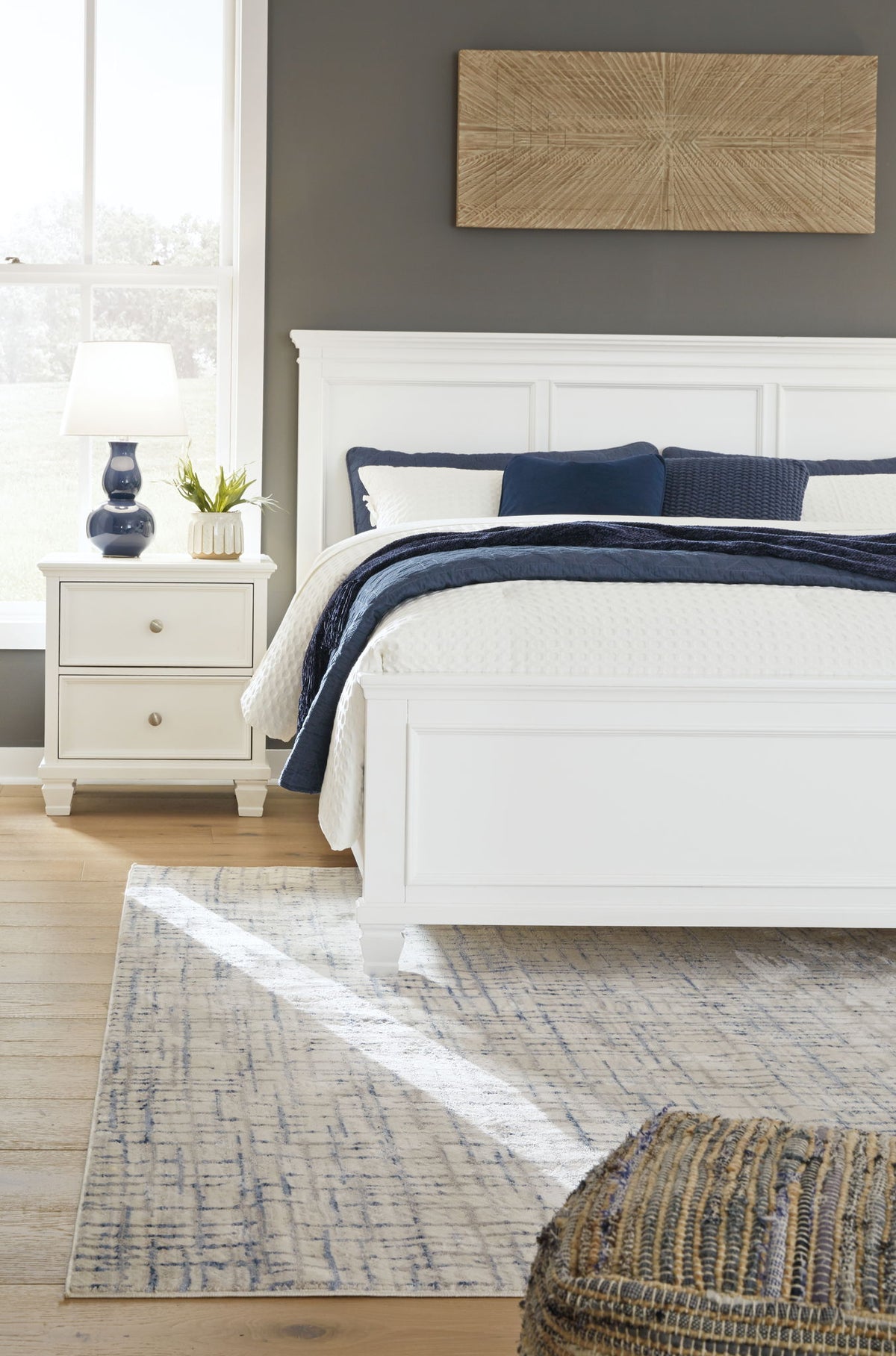 Fortman - Panel Bed