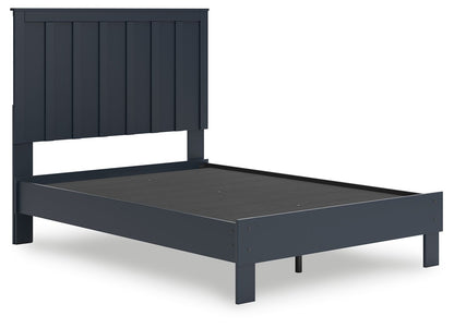 Simmenfort - Platform Bed With Panel Headboard