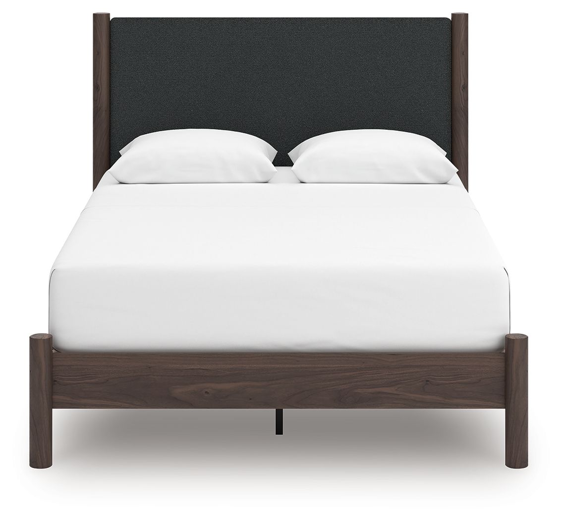 Pamytta - Upholstered Platform Bedroom Set