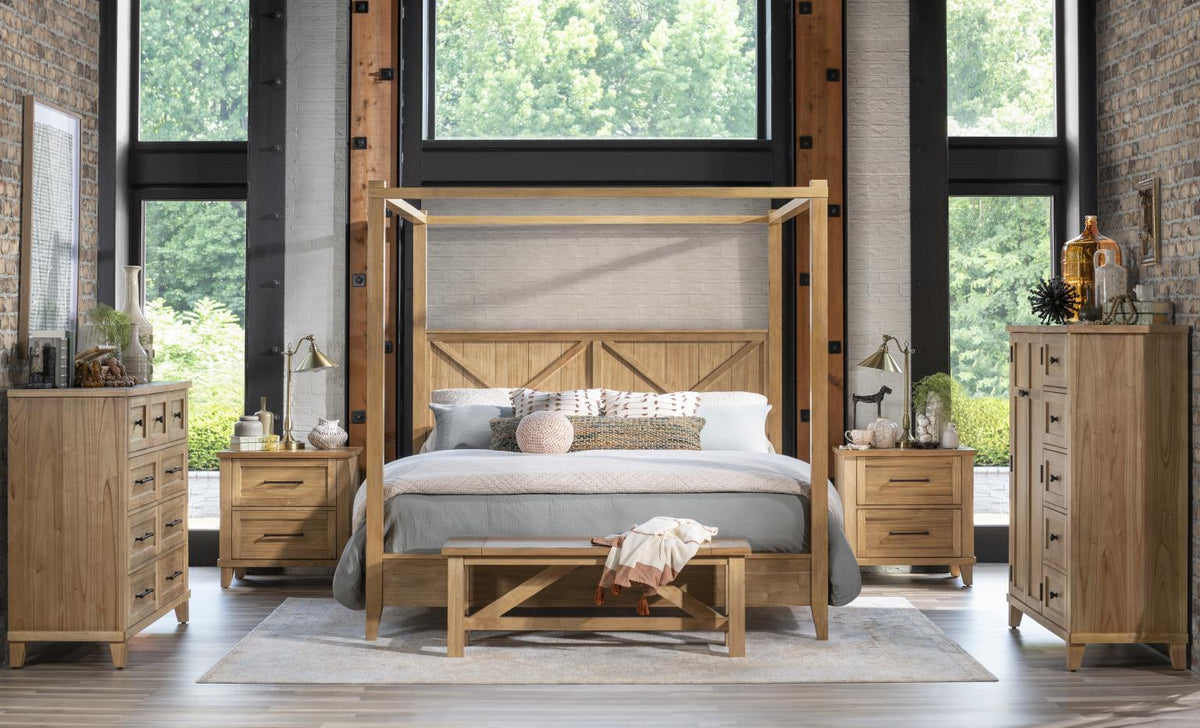 XXX's And OOO's - Complete Canopy Bed