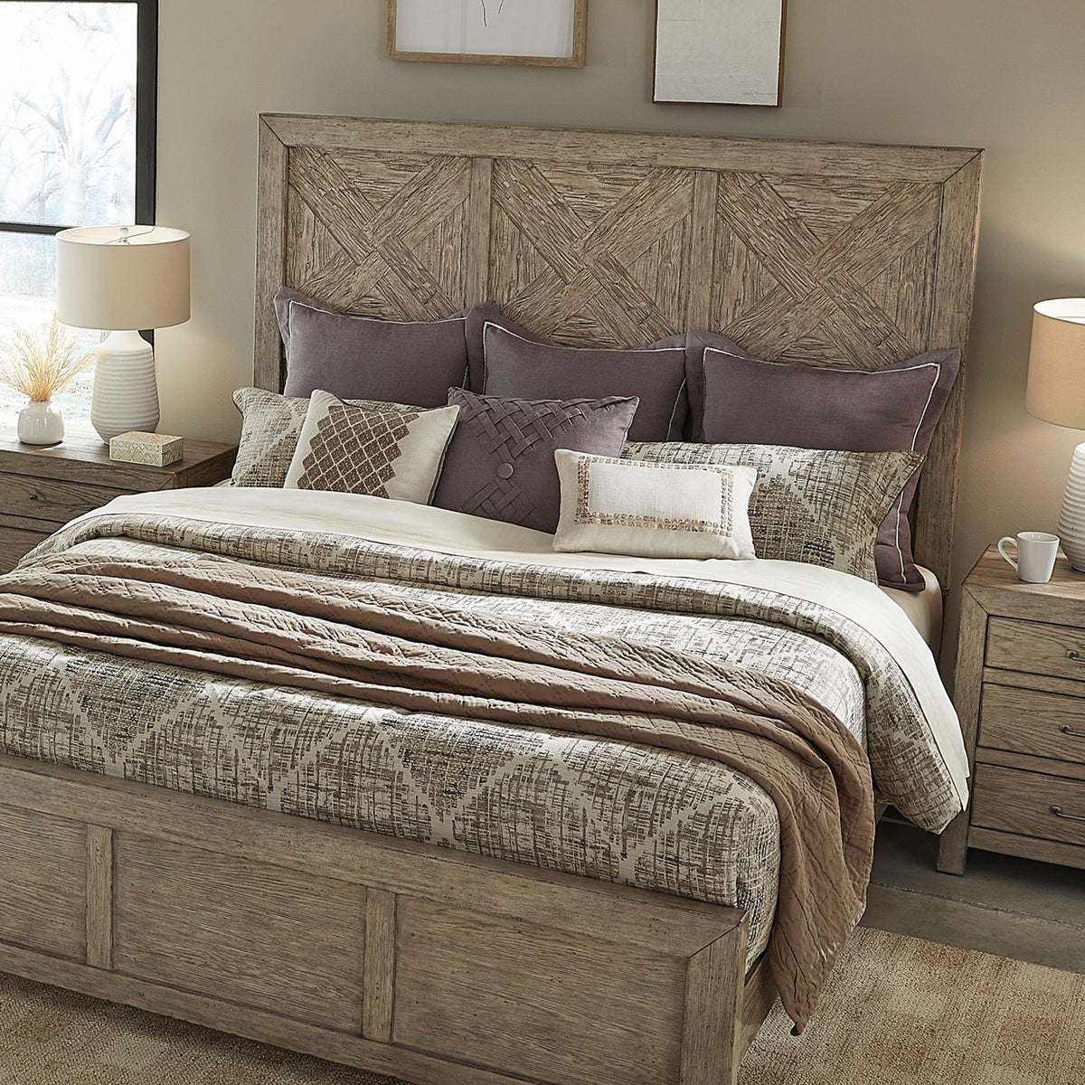 Skyview Lodge - King Panel Bed - Cobblestone