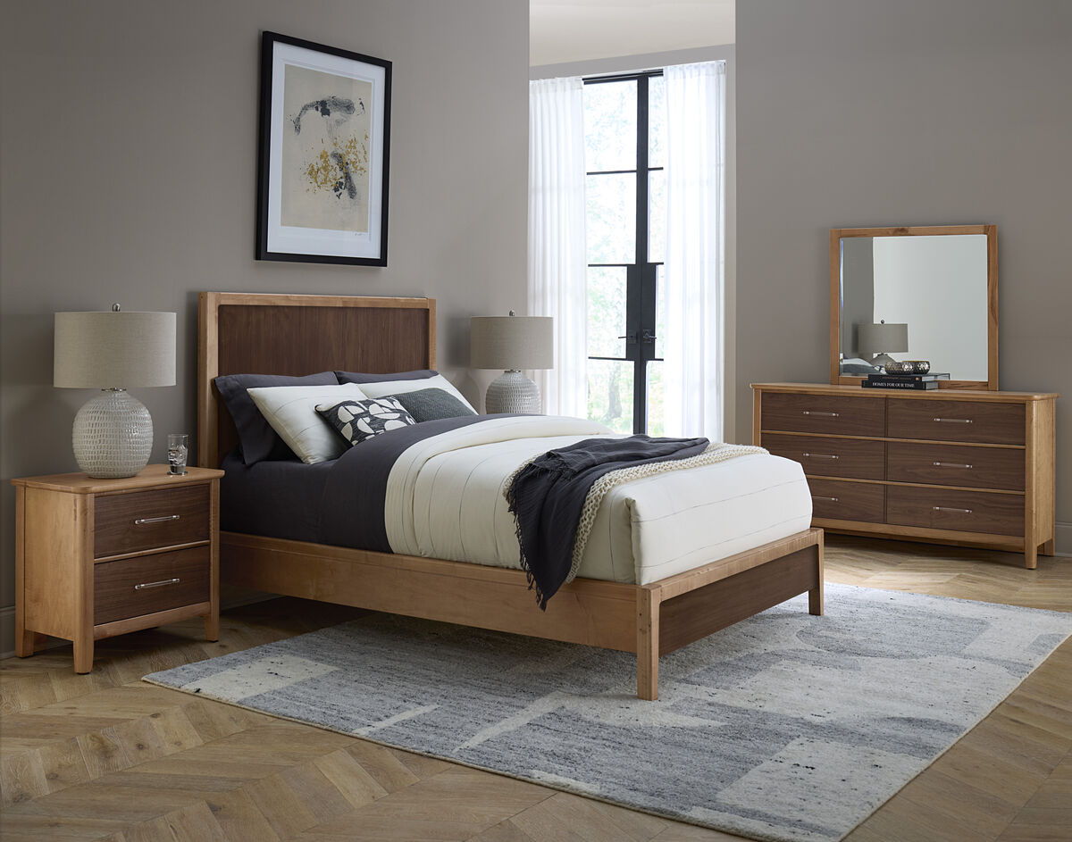 Nordhaven - King Panel Footboard - Two-Tone