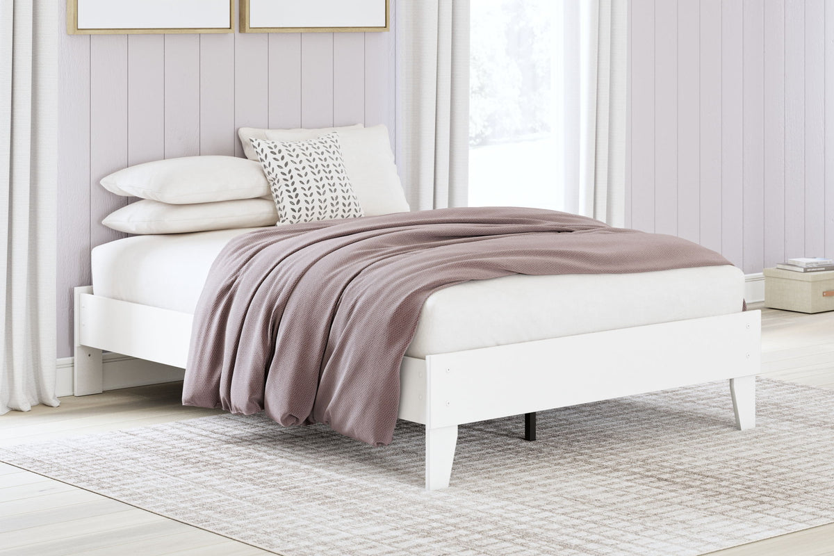 Hallityn - Platform Bed