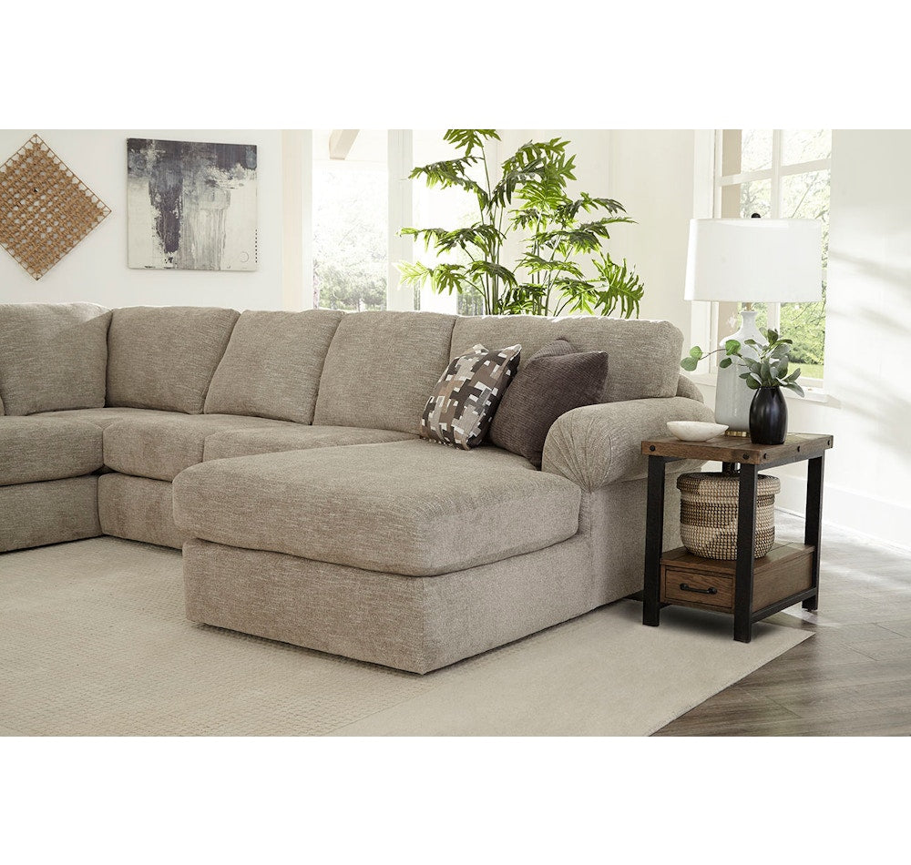 8250-Sect Abbie Sectional