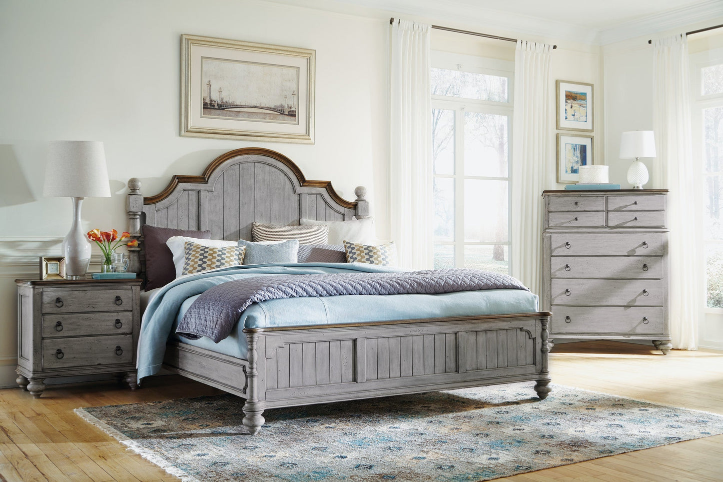 Plymouth Gray King Poster Bed