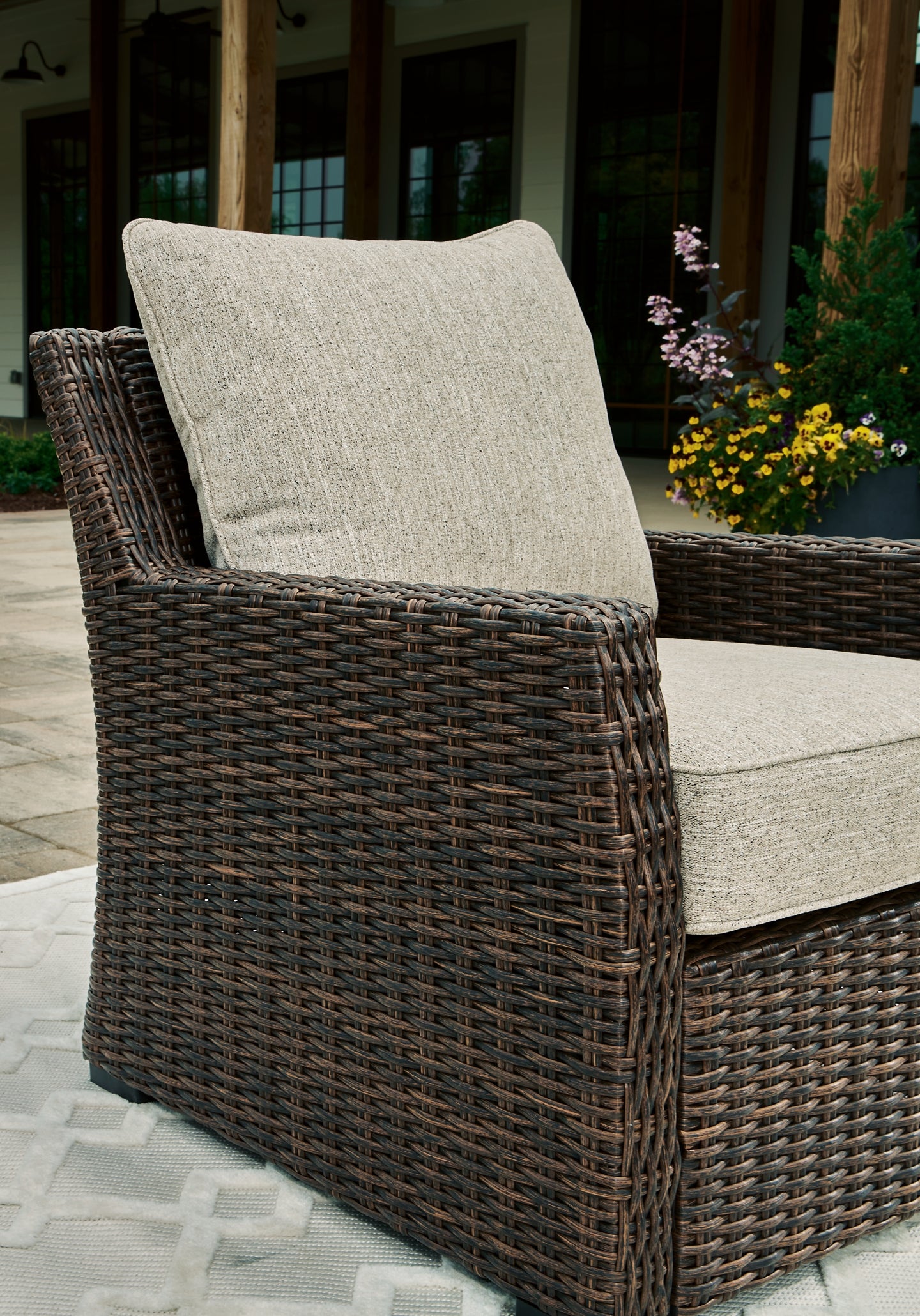 Brook Ranch Lounge Chair w/Cushion (1/CN)